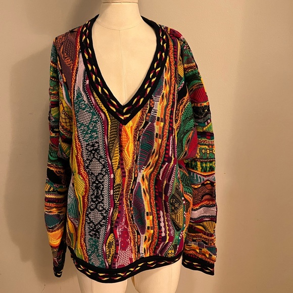 COOGI Mens sweater.  Size LARGE. - Picture 1 of 7